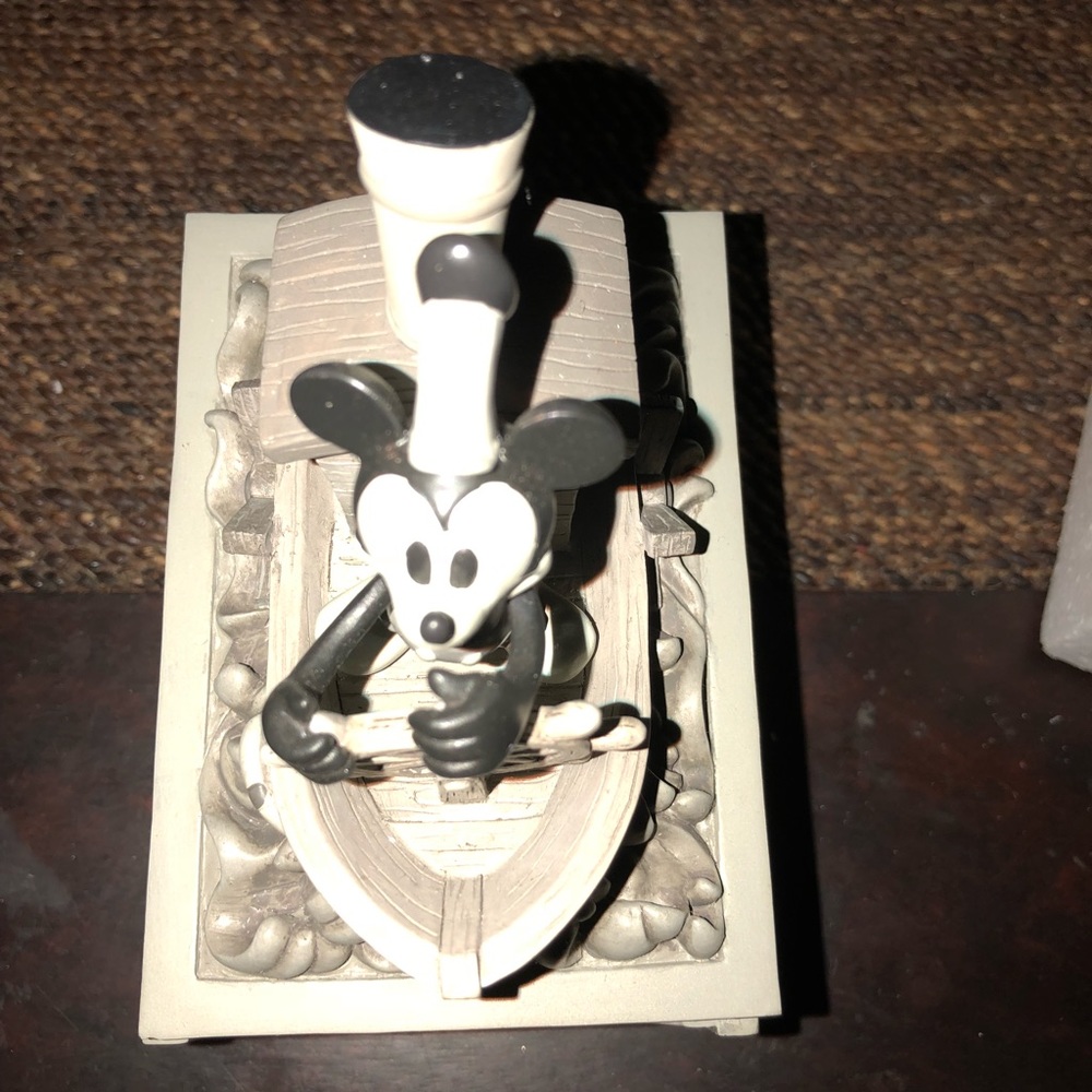 DISNEY COLLECTION MICKEY STEAMBOAT